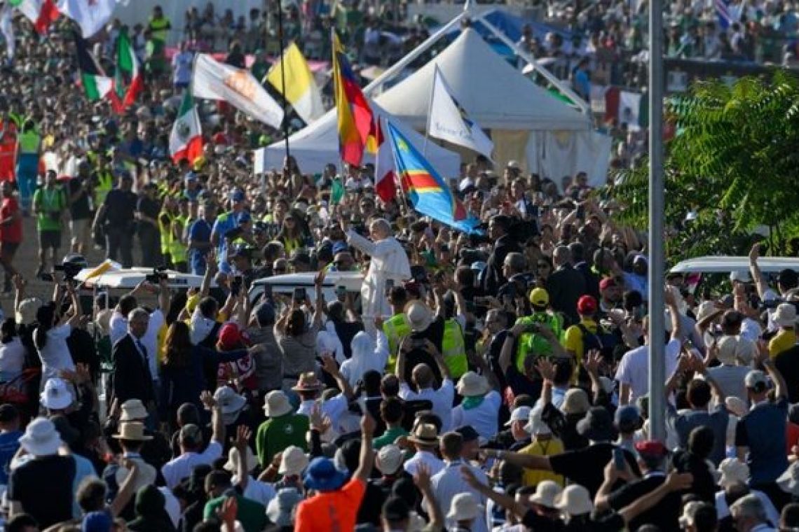 Messe à Tor Vergata, le Pape exhorte un million de jeunes « aux réalités d’en-haut »